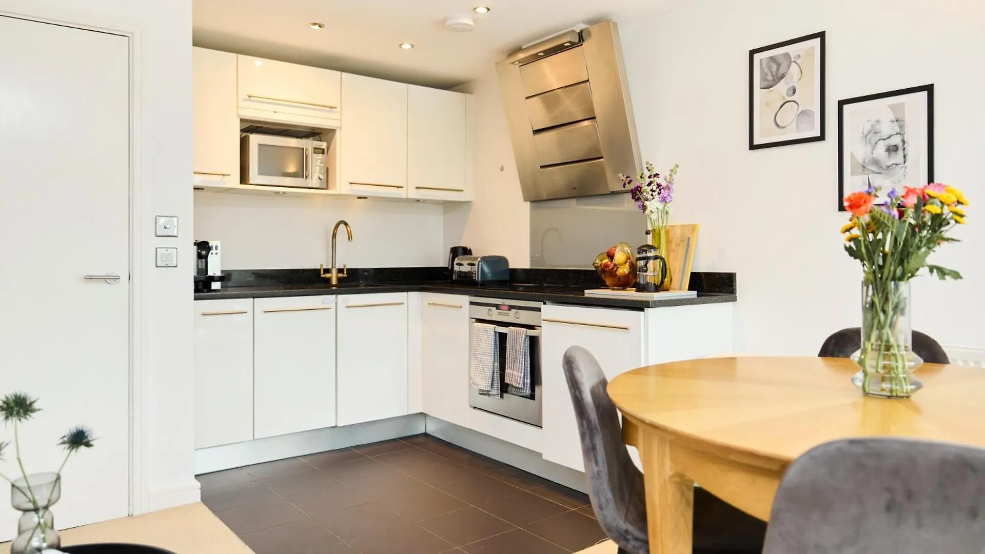 The River Thames Hideout - Modern 1Bdr Flat London Apartment